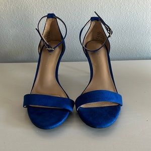 Royal blue heel